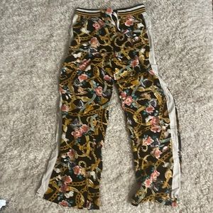 Flow pants drawstring